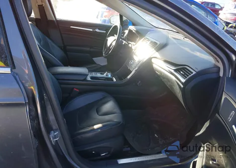 2020 Ford Fusion Hybrid Titanium z USA, uszkodzony, nr VIN 3FA6P0RUXLR100287